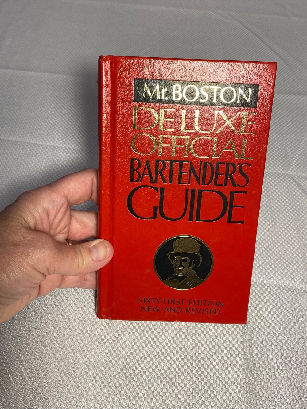 Mr. Boston Red Deluxe Official Bartender's Guide
